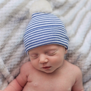 Newborn 2-Ply PomPom Hats